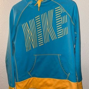 Nike Women’s Therma-Fit Pullover Training Hoodie